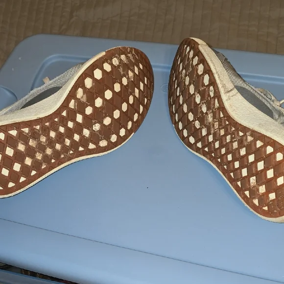 Vans Ultrarange Gray and White Sneakers - Picture 6 of 6